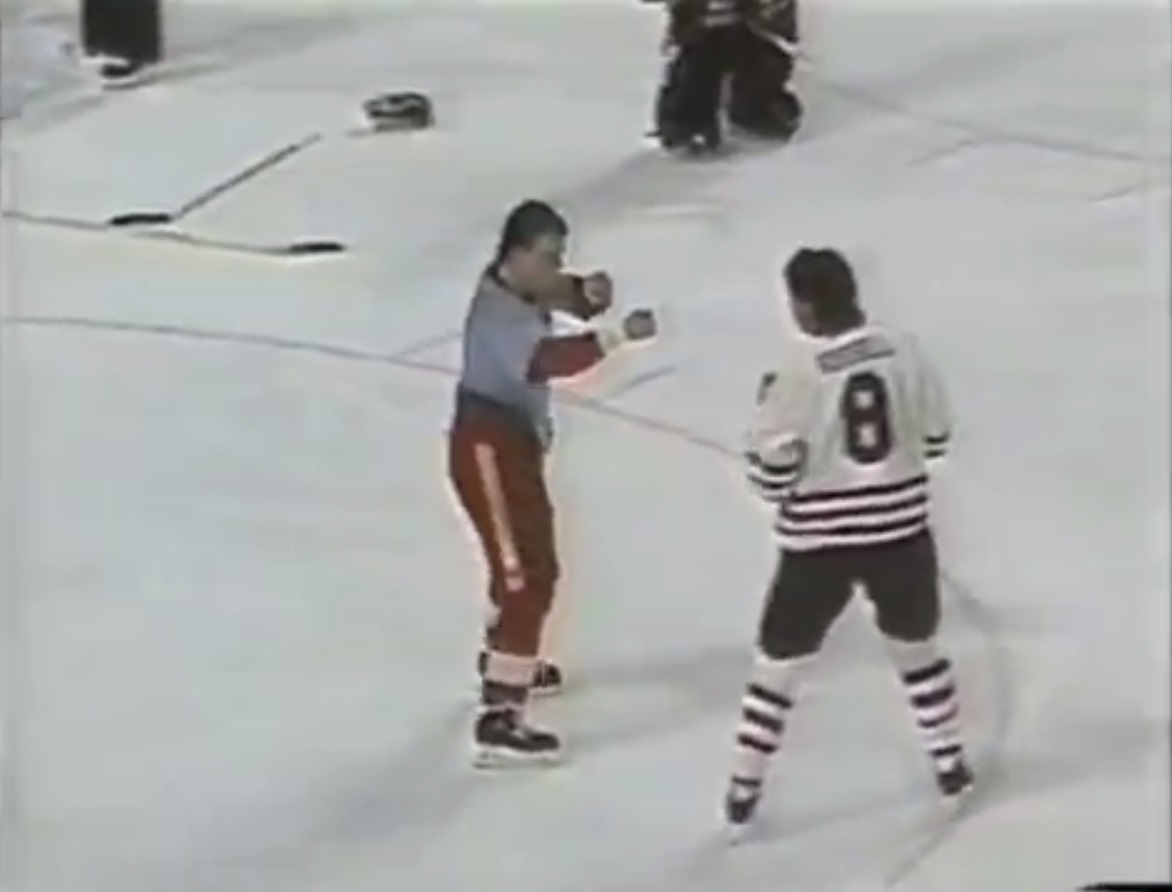 Darren McCarty vs Cam Russell