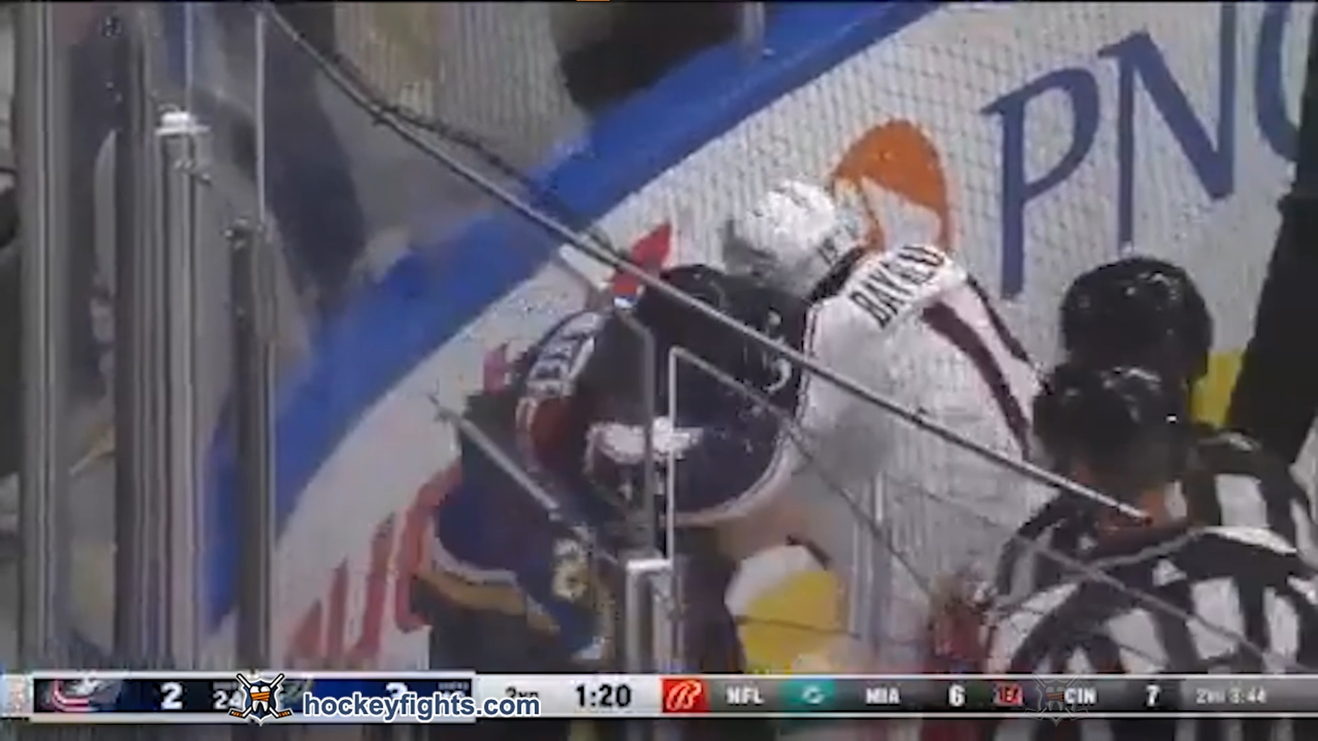 Nathan Walker vs. Gavin Bayreuther