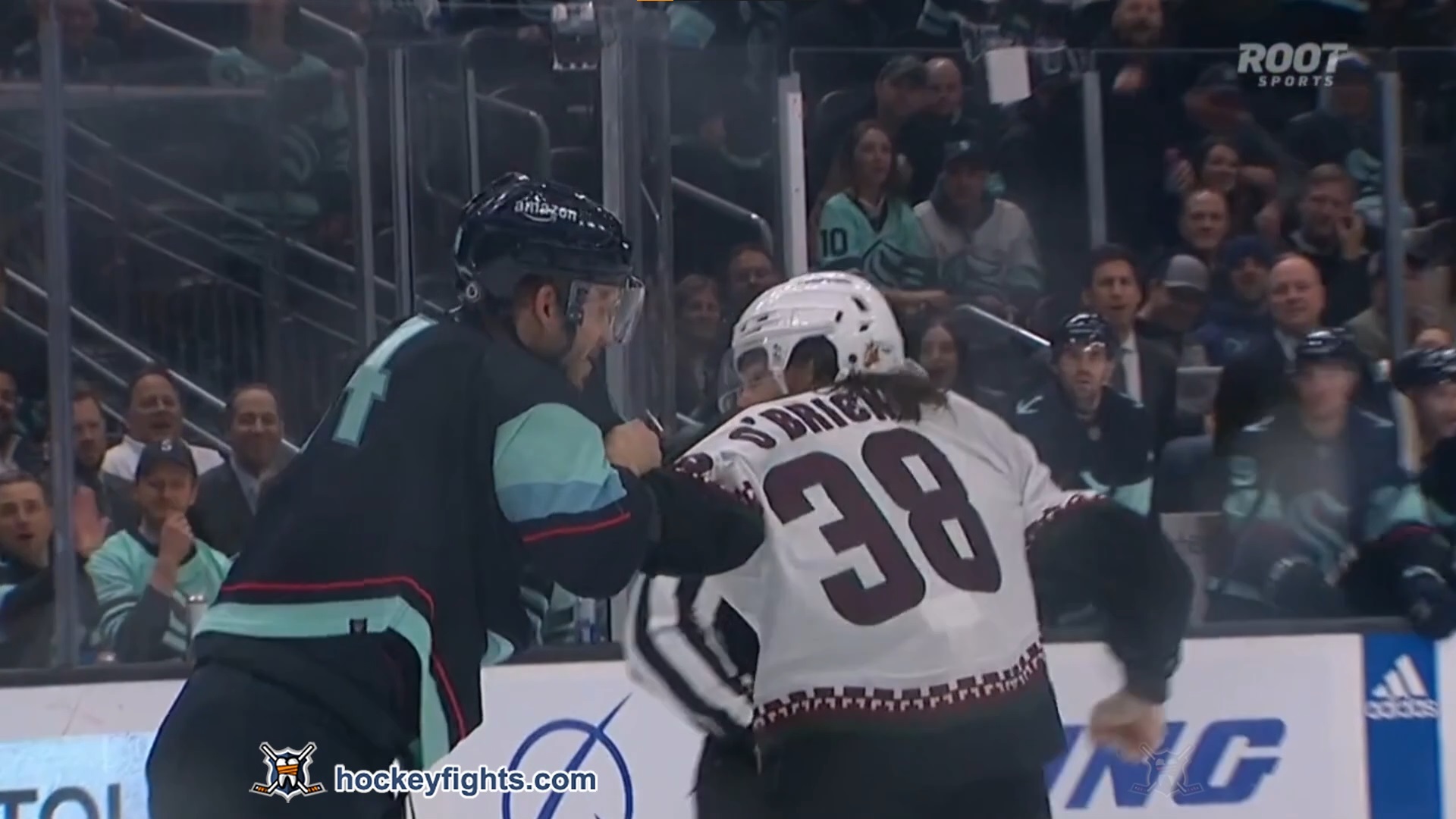 Liam O'Brien vs. Jamie Oleksiak, April 3, 2023 - Arizona Coyotes